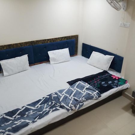 Hotel Blue Tower Inn Ujjain Zewnętrze zdjęcie
