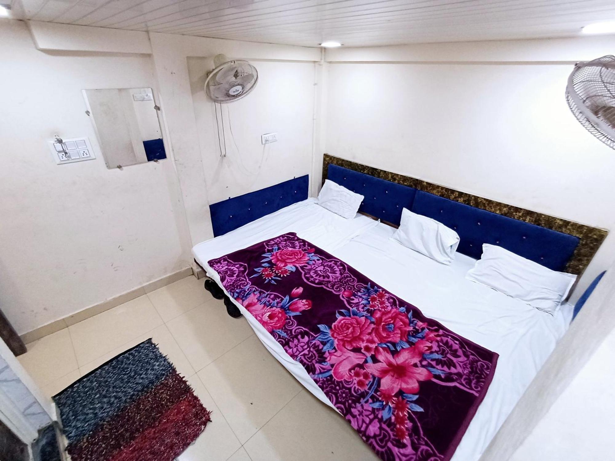 Hotel Blue Tower Inn Ujjain Zewnętrze zdjęcie