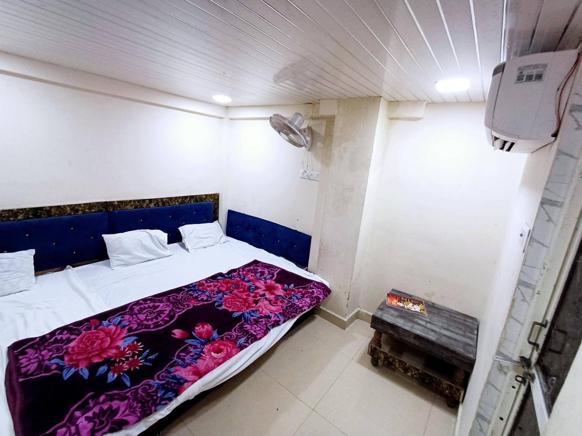 Hotel Blue Tower Inn Ujjain Zewnętrze zdjęcie