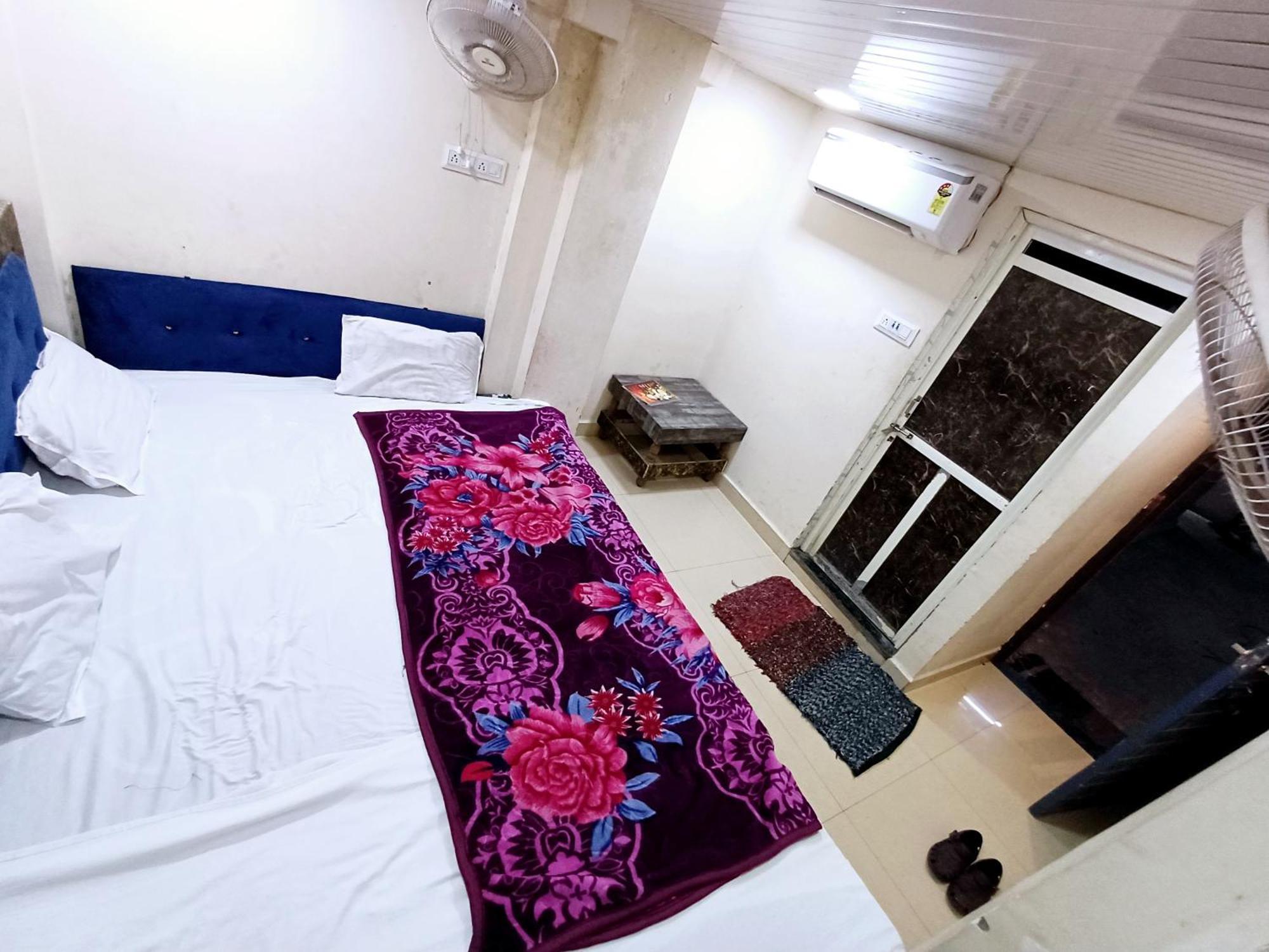 Hotel Blue Tower Inn Ujjain Zewnętrze zdjęcie