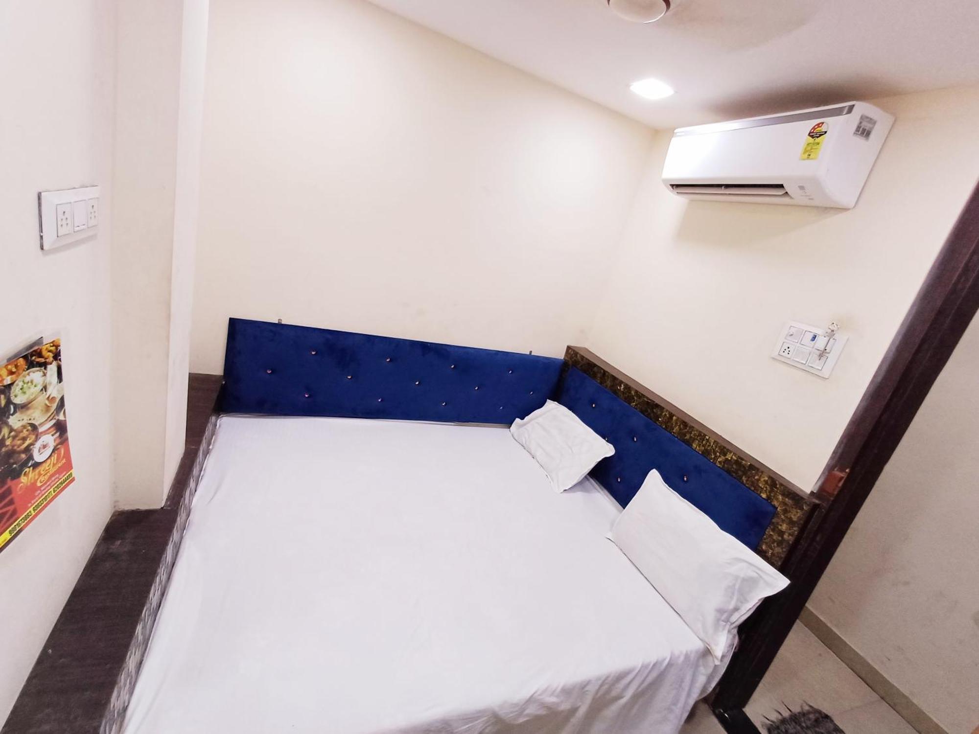 Hotel Blue Tower Inn Ujjain Zewnętrze zdjęcie