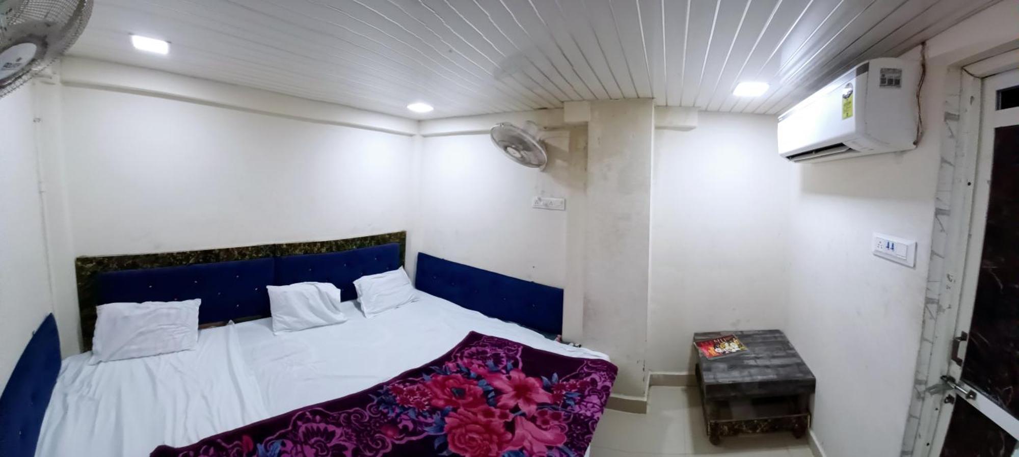 Hotel Blue Tower Inn Ujjain Zewnętrze zdjęcie