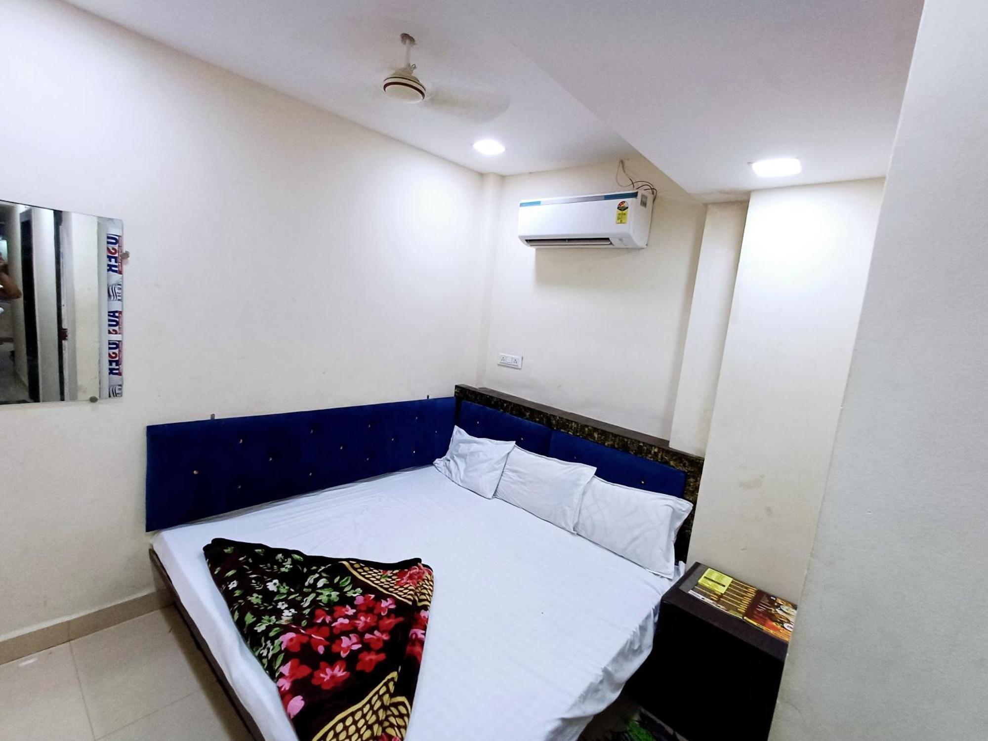 Hotel Blue Tower Inn Ujjain Zewnętrze zdjęcie