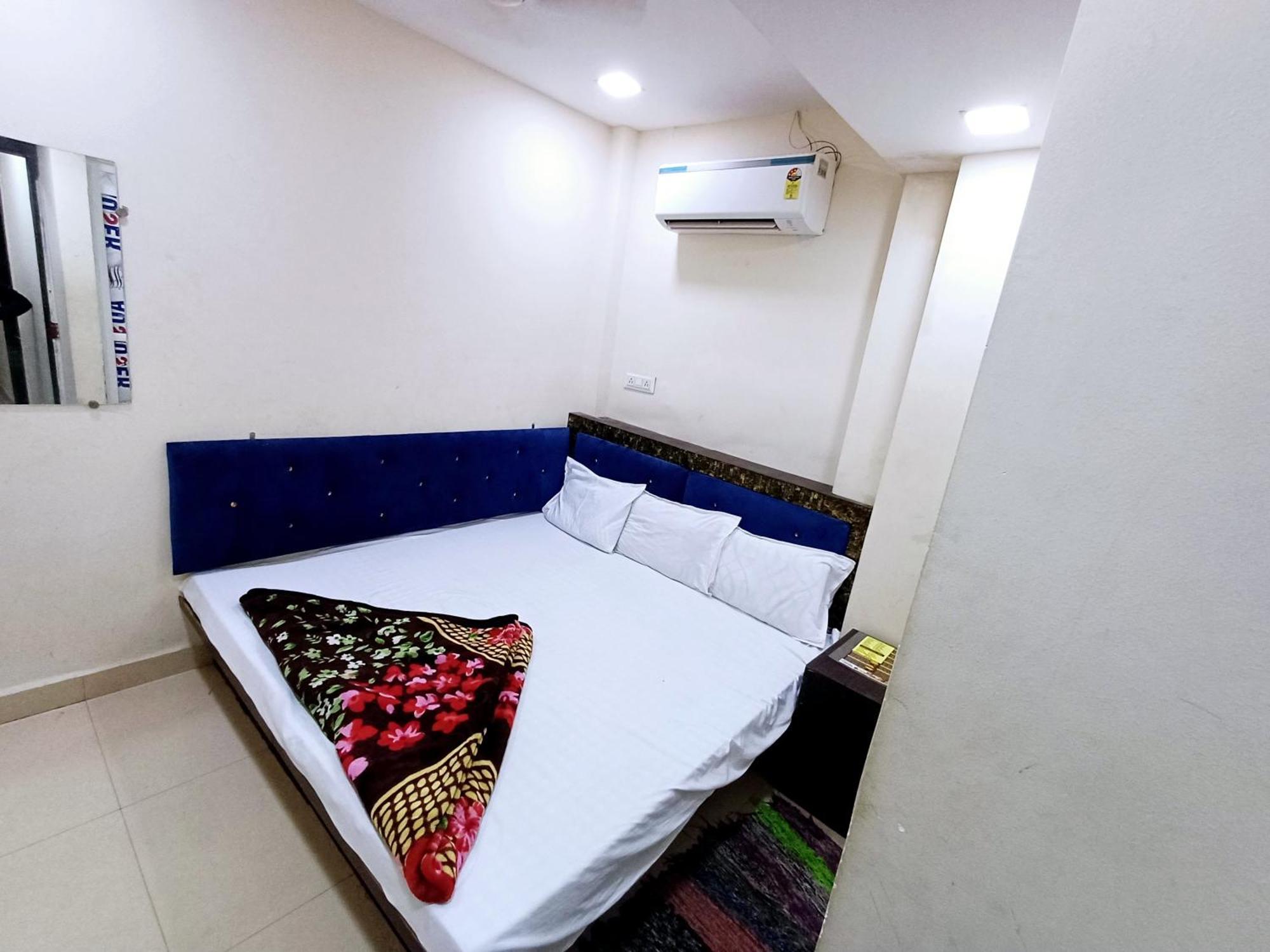 Hotel Blue Tower Inn Ujjain Zewnętrze zdjęcie