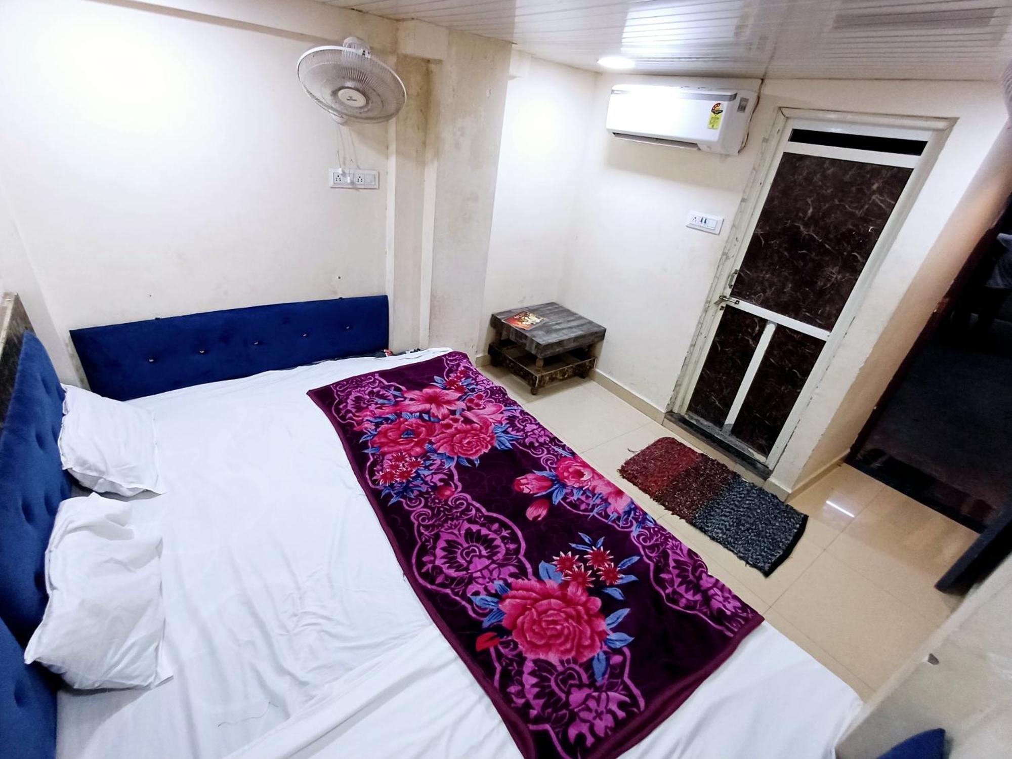 Hotel Blue Tower Inn Ujjain Zewnętrze zdjęcie